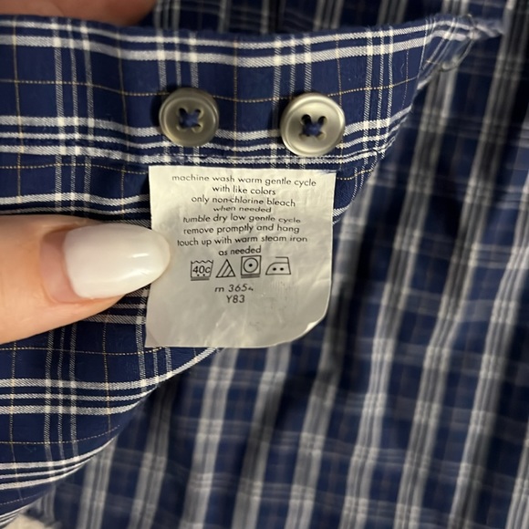 Dress shirt 3 in lot - Picture 5 of 9